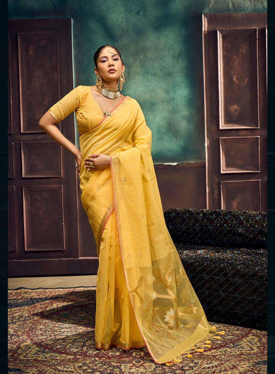 Heer Munga Silk Printed Saree with Blouse Piece